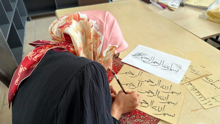 Geleneksel hat sanatının incelikleri kursiyerlerin ellerinde hayat buluyor