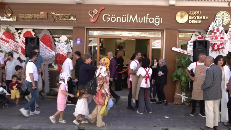 Geliriyle Hatay'a gönül köprüsü kuracak restoran açıldı