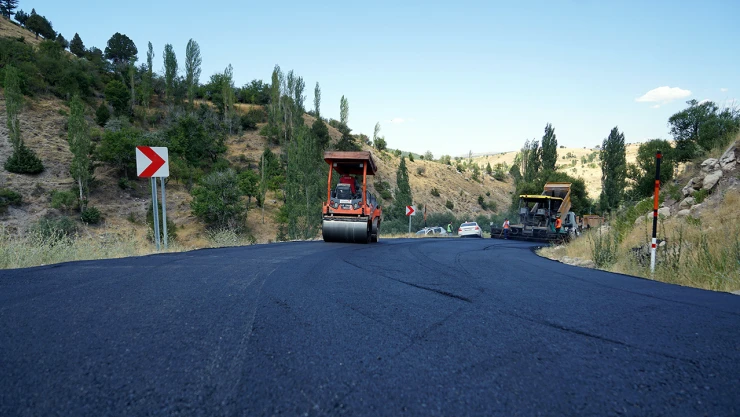Göksun'a 12 milyonluk yol yatırımı