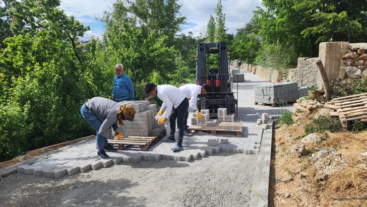 Göksun kırsalında ulaşım iyileştiriliyor