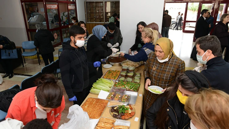 Gönüllülük Dersi kapsamında kermes etkinliği düzenlendi