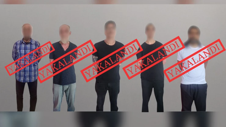 Gürcistan'da yakalanan 5 şahıs, Türkiye'ye getirildi