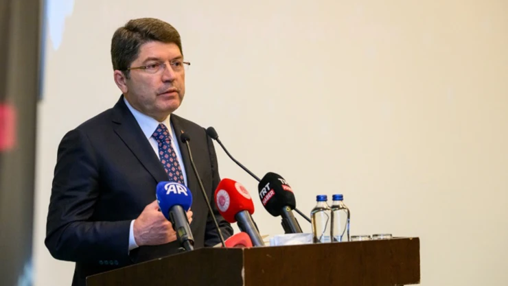 Hakim ve savcı yardımcılığı yönetmeliği Resmi Gazete'de yayımlandı