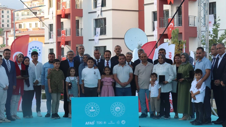 Hatay'da 18 bin 348 anahtar hak sahibine teslim edildi