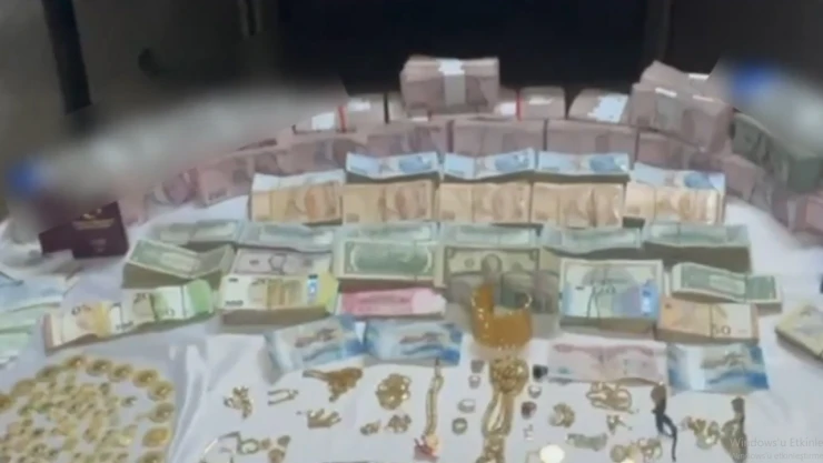 Hesaplarında 4 milyar 685 milyon TL hesap hareketi bulunan 33 şüpheliyi yakalandı