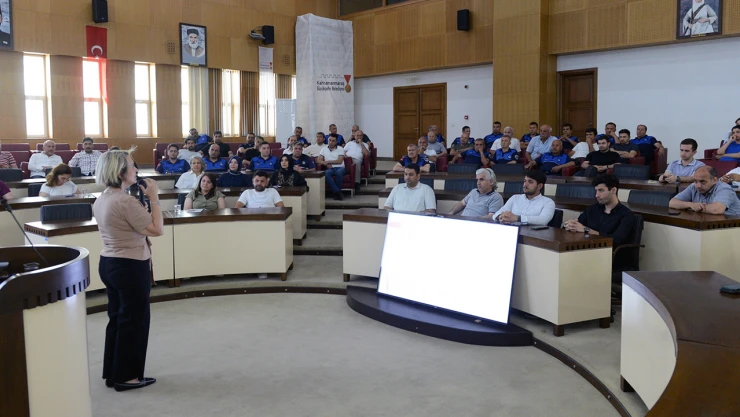 Hizmet içi eğitim seminerinde iletişimin önemi anlatıldı