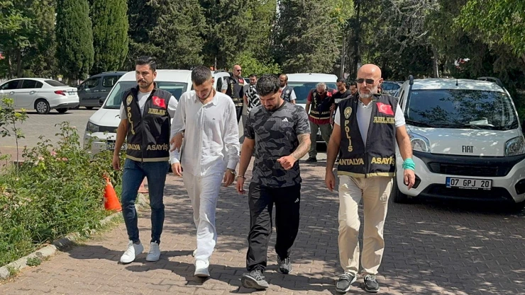 Husumetli 2 grup arasında silahlı kavga! 1 kişi öldü, 1 kişi yaralandı