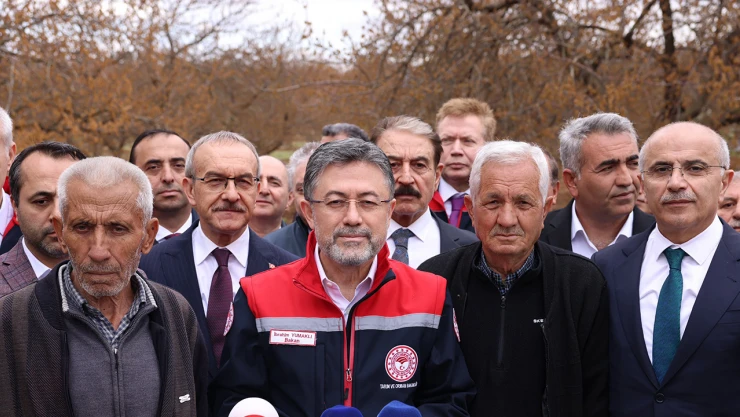 İbrahim Yumaklı'dan zirai dona ilişkin açıklama