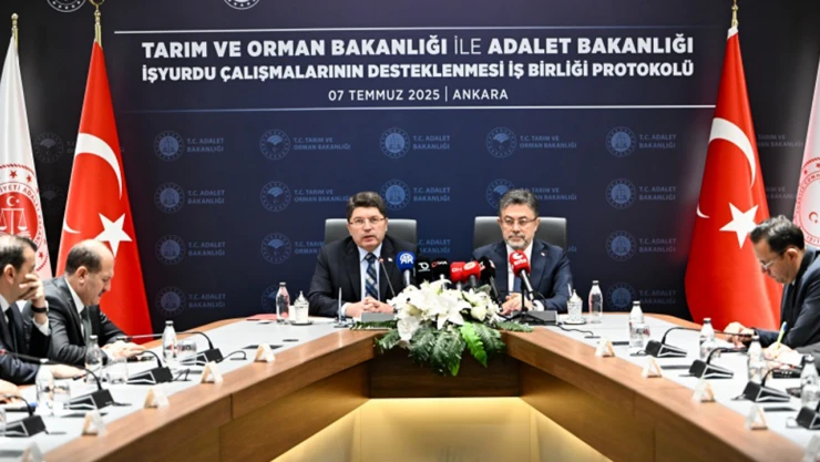 İki bakandan işbirliği protokolü