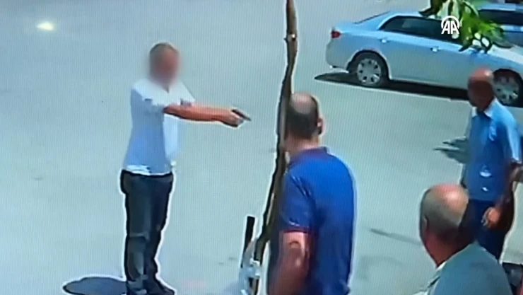 İki kardeş arasında silahlı kavga