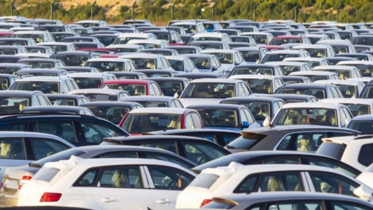 İkinci el otomotivde fiyatları dizginleyen düzenlemelere 6 ay daha uzatma