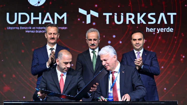 İmzalar TÜRKSAT 7A için atıldı