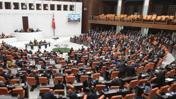 Irak ve Suriye tezkeresi, TBMM Genel Kurulu'nda kabul edildi