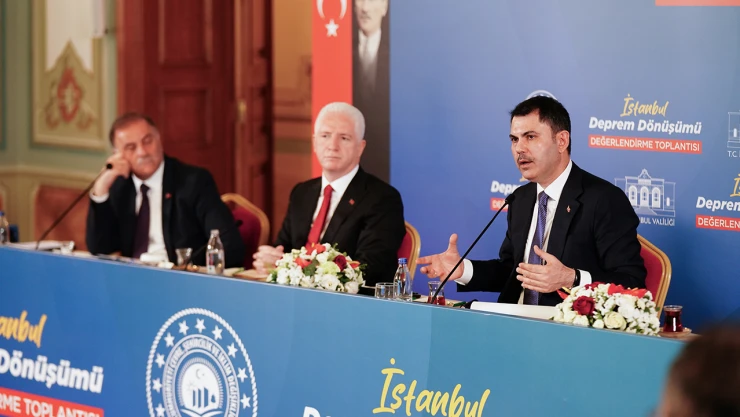 İstanbul'da acil dönüşmesi gereken 600 bin konut var