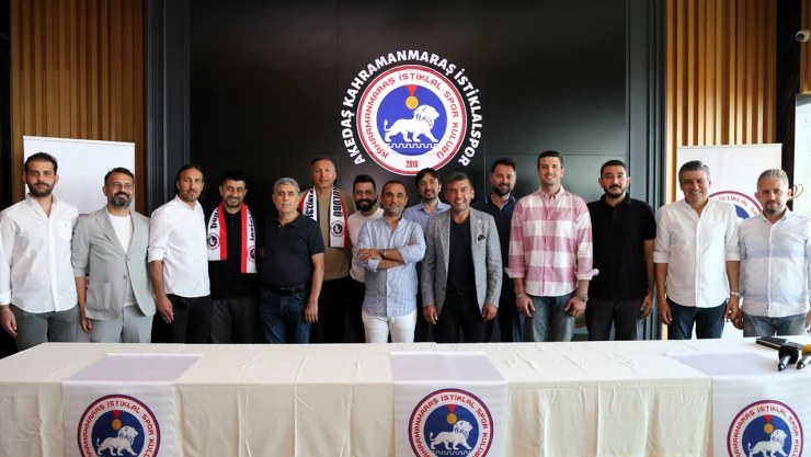 İstiklalspor'da yeni dönem başlıyor: Ahmet Taşyürek ve Ergün Keleş imzaladı