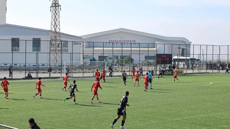 İstiklalspor, nefes kesen maçta Polatlıspor'u 4-3 mağlup etti