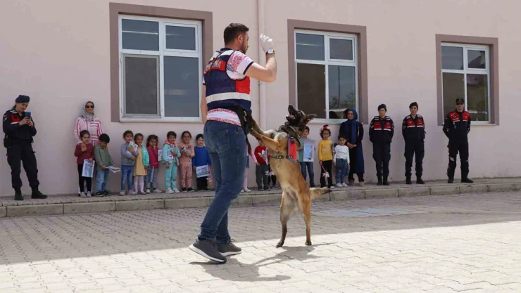 Jandarmanın 185'inci kuruluş yıldönümünde çocuklara özel etkinlik