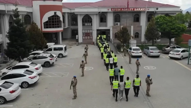 Kahramanmaraş, Antalya ve Hatay'da eş zamanlı düğmeye basıldı! 13 zanlı tutuklandı