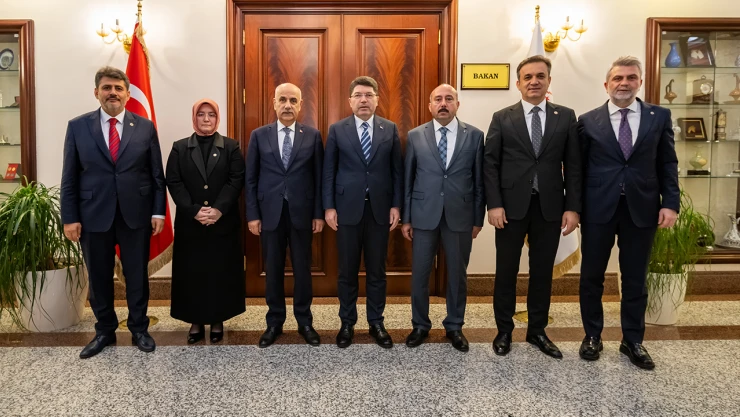Kahramanmaraş heyeti başkentte Bakan Bak ve Tunç ile bir araya geldi
