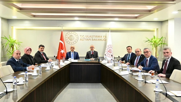 Kahramanmaraş heyetinden, Bakan Uraloğlu'na ziyaret