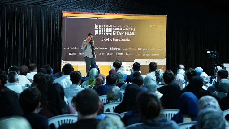 Kahramanmaraş Kitap Fuarı, 9'uncu gününde Altay Cem Meriç'i ağırladı