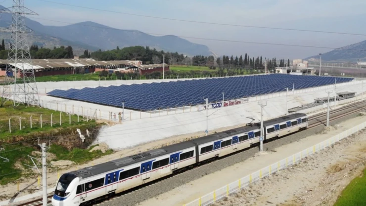 Kahramanmaraş-Narlı'da arazi GES kurma çalışmaları sürüyor