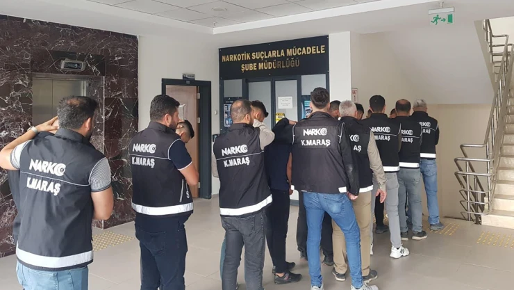 Kahramanmaraş polisi zehir tacirlerine geçit vermedi! 15 kişi tutuklandı