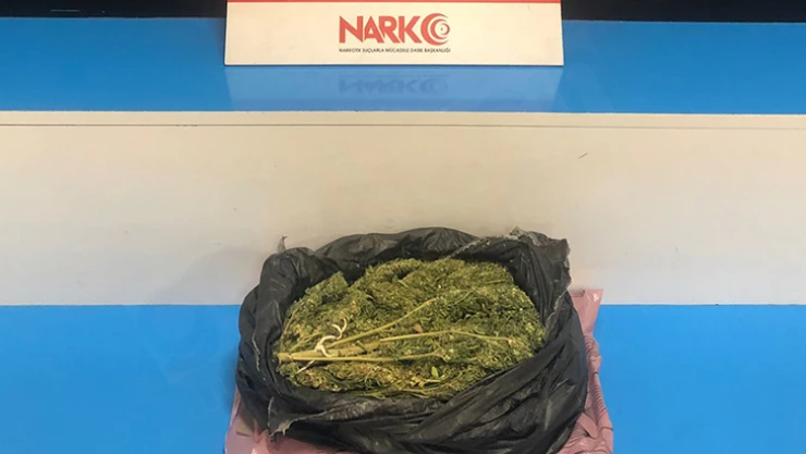 Kahramanmaraş'ta 2 kişi 945 gr uyuşturucuyla yakalandı