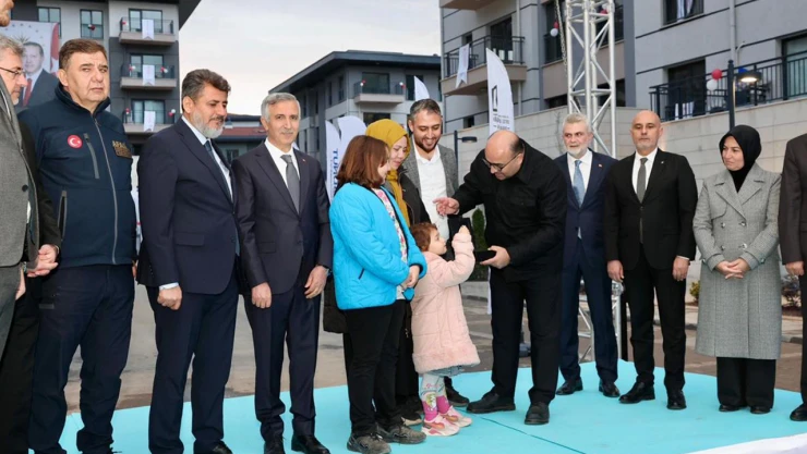 Kahramanmaraş'ta 5.733 konut ve 790 iş yeri teslim edildi