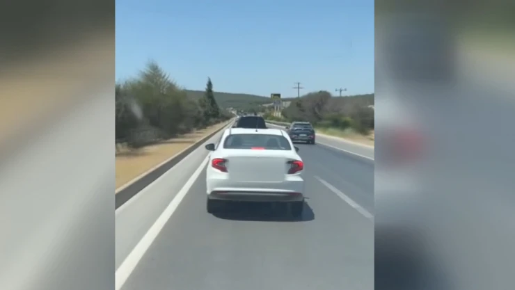 Kahramanmaraş'ta ambulansa yol vermeyen sürücü cep telefonuyla kaydedildi