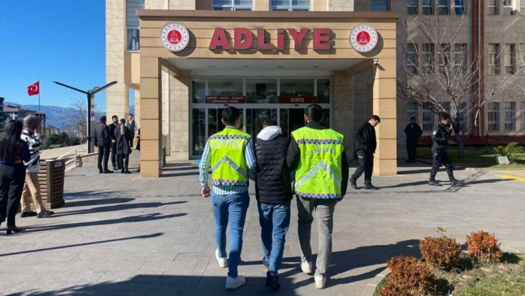 Kahramanmaraş'ta aranan şahıslar JASAT Timleri tarafından yakalandı