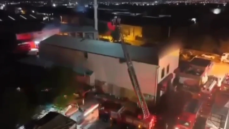 Kahramanmaraş'ta bakır fabrikasında korkutan yangın