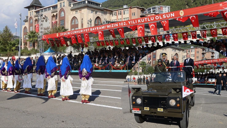 Kahramanmaraş'ta Cumhuriyet'in 102'nci yılı coşkuyla kutlandı