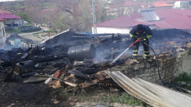 Kahramanmaraş'ta depo yangını