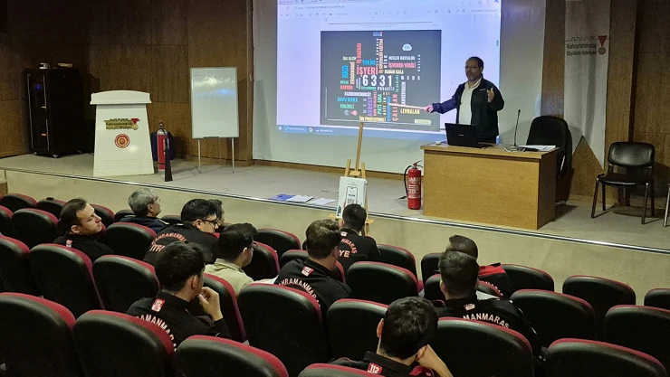 Kahramanmaraş'ta görevli itfaiye ekipleri, acil müdahalede profesyonelleşiyor