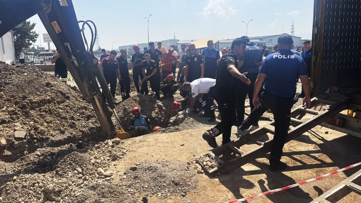 Kahramanmaraş'ta iş makinesi operatörü göçük altında kaldı