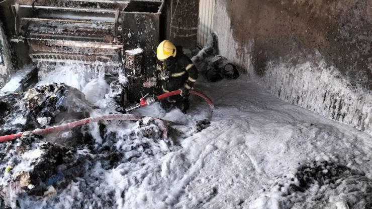 Kahramanmaraş'ta işyerinde çıkan yangın korkuttu