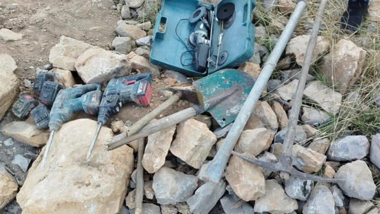 Kahramanmaraş'ta kaçak kazı yapan 6 şüpheli suçüstü yakalandı
