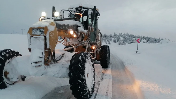 Kahramanmaraş'ta karla mücadelede yoğun mesai