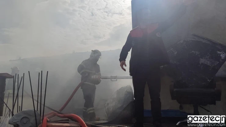 Kahramanmaraş'ta konteyner yangını! Facianın eşiğinden dönüldü