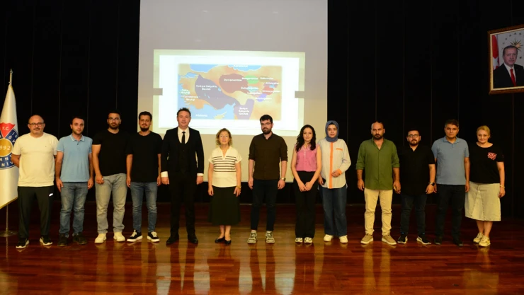 Kahramanmaraş'ta Malazgirt Zaferi'nin Türk tarihi açısından önemi konferansı düzenlendi