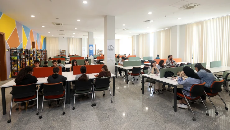 Kahramanmaraş'ta millet kütüphanesi ve etüt merkezi hizmete açıldı