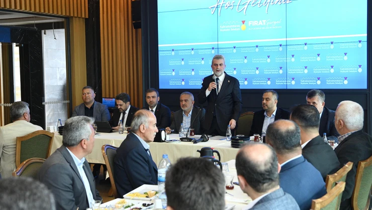 Kahramanmaraş'ta muhtarlarla toplantı başladı