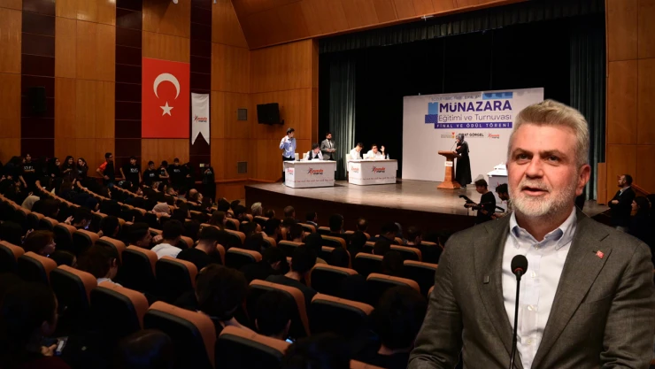 Kahramanmaraş'ta münazara turnuvası finali nefes kesti
