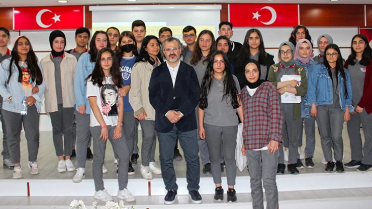 Kahramanmaraş'ta öğrenciler için moral ve motivasyon semineri