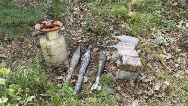 Kahramanmaraş'ta PKK'ya ait yaşam malzemeleri ele geçirildi