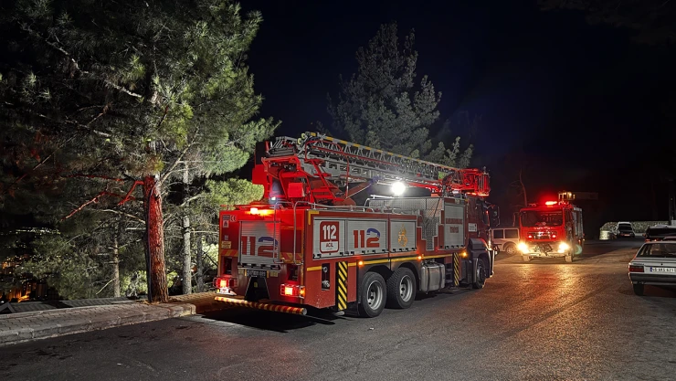 Kahramanmaraş'ta restoranda çıkan yangında 11 kişi dumandan etkilendi
