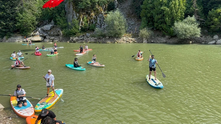 Kahramanmaraş'ta Stand Up Paddle yarışı düzenlendi