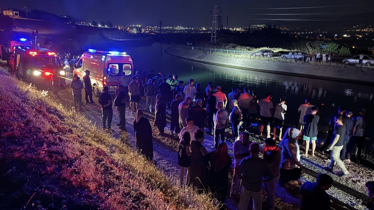 Kahramanmaraş'ta sulama kanalına devrilen otomobildeki baba ve oğlu öldü