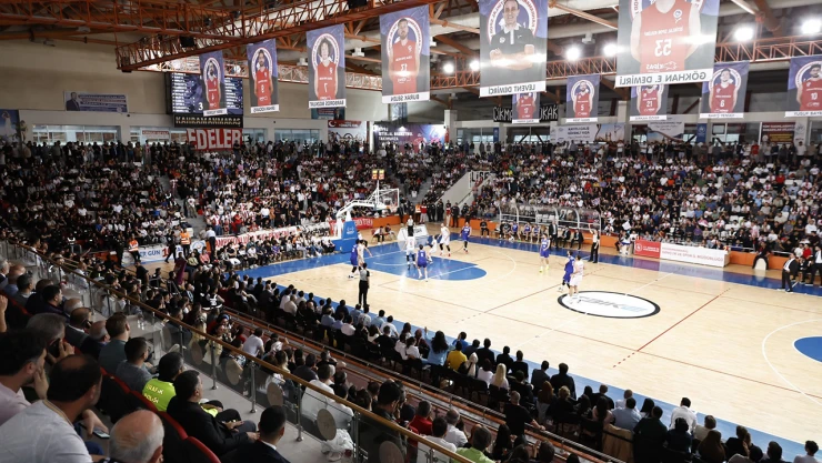 Kahramanmaraş'ta tarihi zafer! İstiklalspor, Türkiye Basketbol 1. Ligi'nde!
